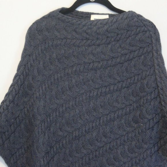 Guideboat Irish Cable Knit Poncho Sweater Virgin Wool Women's Size S/M H11612 - Picture 4 of 12